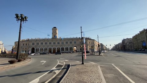 Saint-petersburg, Russia - 7 April 2020: Panoraming of Nevsky Prospekt and Vosstaniya square. Heavy traffic in the centre of the city despite of self-isolation regtime in the city
