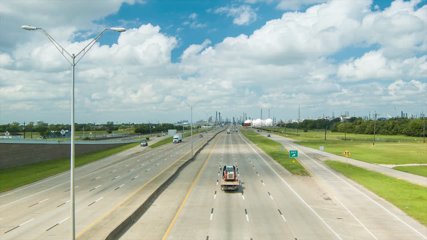 Deer Park Refinery : Near Total Refinery Deer Park Texas Refinery Deer Park Oil Refinery : The deer park refinery has a crude oil capacity of 340,000 barrels per day.