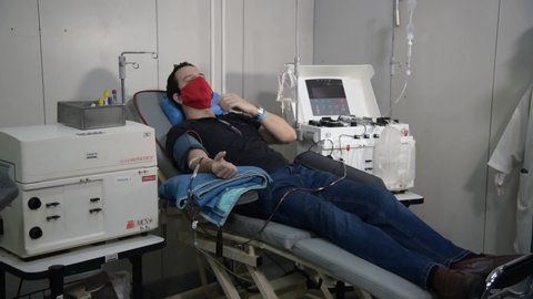 RIO DE JANEIRO,BRAZIL,APRIL,22,2020:
Brazilian doctors will use plasma from people who have had covid-19
The liquid part of the blood, called the plasma, is where the antibodies against the disease a