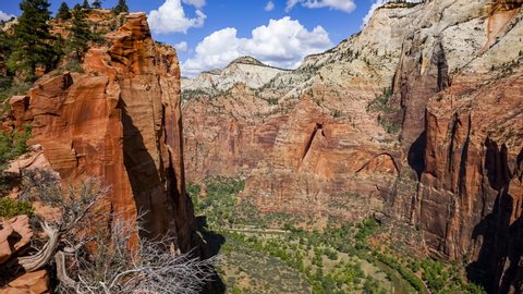 Timelapse from the summit of Angels Landing in Zion National Park, Utah USA. It is one of the best Trekkings I have ever done in my life. The views are incredible .