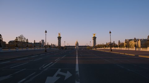 Pont Alexandre III Bridge Alexander Paris Coronavirus Confinement Landmark Lockdown Vide Empty Sunrise Lever de Soleil
