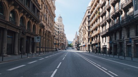 4K Barcelona main avenue empty during coronavirus outbreak and state of alarm in Spain, April 2020