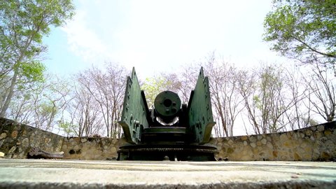 Battle of ancient artillery and large mountain torpedo tunnels - Vung Tau city