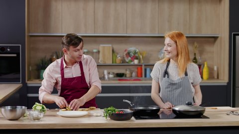 Cooking Show Hosts Chefs Male Stockvideoklipp Helt Royaltyfria 1053619847 Shutterstock