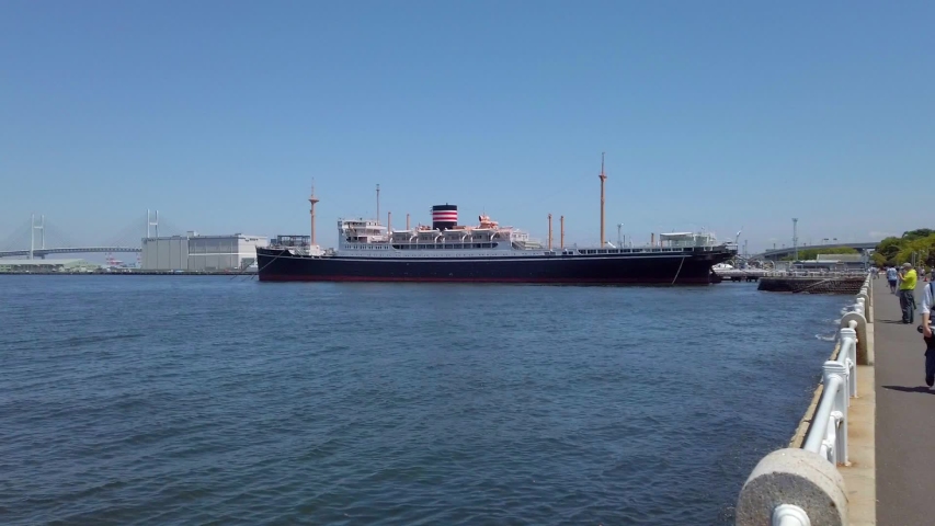 View Yokohama Port from Yamashita Park