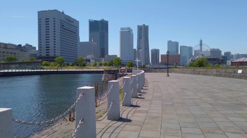 View Yokohama Port from Yamashita Park