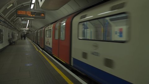 UK, London, 4/6/20 - A near empty shot of Oxford Circus underground station platform during London Lockdown