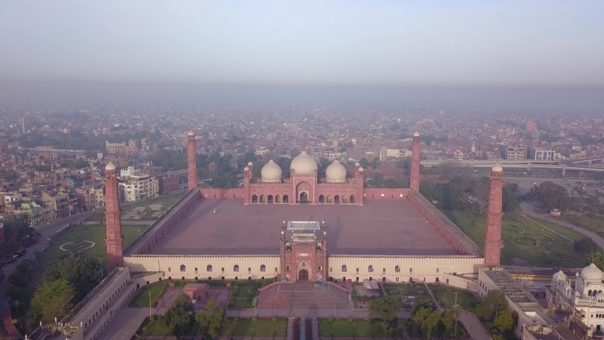 Aerial view of Badshahi royl mosque in lahore and Hazuri Bagh in front of Lahore fort entrance gate