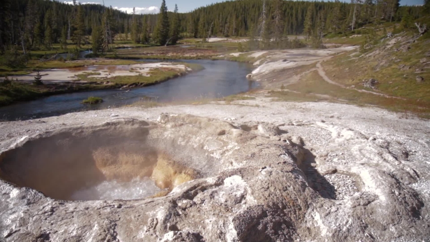 Shoshone Geyser Basin, Yellowstone National Park, Wide shot