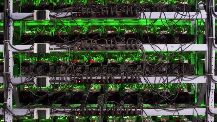Bitcoin mining отзывы. Майнинг ферма асики. Сервер для майнинга. Милушкин с. "майнеры".