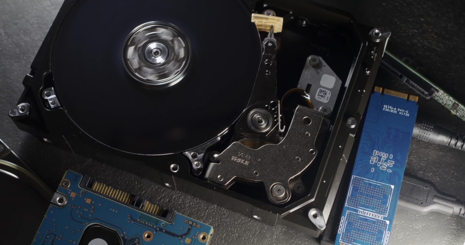 Вращение жесткого диска. Hard Drive Enclosure как открыть