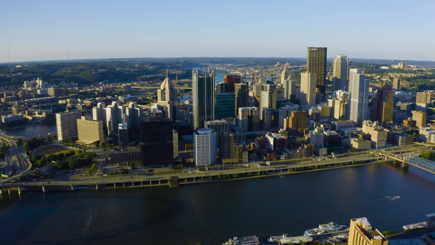 4K Footage of Downtown Pittsburgh at Sunset in Summer From Mount Washington Royalty-Free Stock Footage #1055327513