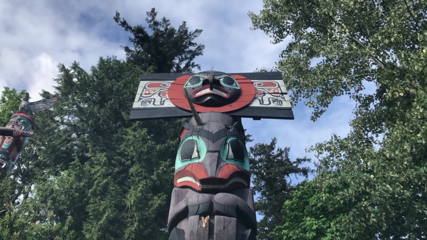 Total Poles First Nations Art in Stanley Park - Chief Skedans Mortuary Pole close-up