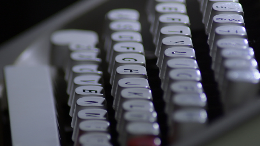 Typing with a old manual qwerty typewriter