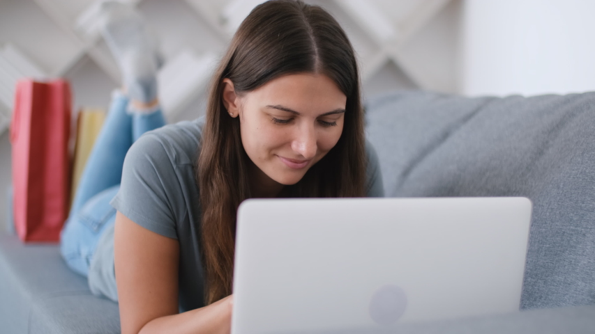 Shopping from home. Продавец на таобао. Shopping from home. Картинки домашний шопинг. Shopping from home.