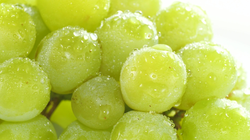 Green grapes.It is a variety called Muscat of Alexandria. Royalty-Free Stock Footage #1056620546