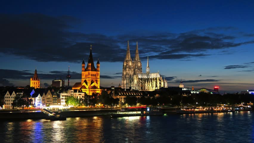 Time lapse of Cologne at night, Germany