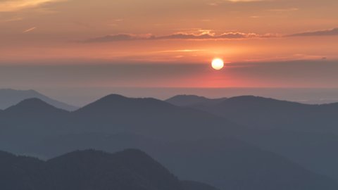 Mountain sunset bavaria germany sunset view from wallber tegernsee nature landscapes in 4k. Alps mountain. : vidéo de stock