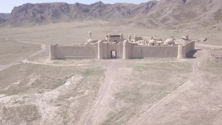 Nomad camp and Nomad Fortress