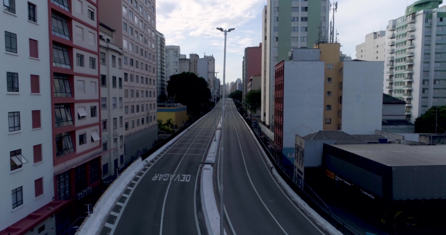 aerial view of Minhocão at Sao Paulo, Brazil, usually full of cars, now empty because of the quarantine.