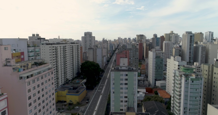 aerial view of Minhocão at Sao Paulo, Brazil, usually full of cars, now empty because of the quarantine.