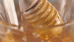 Video of Honey dipper with honey