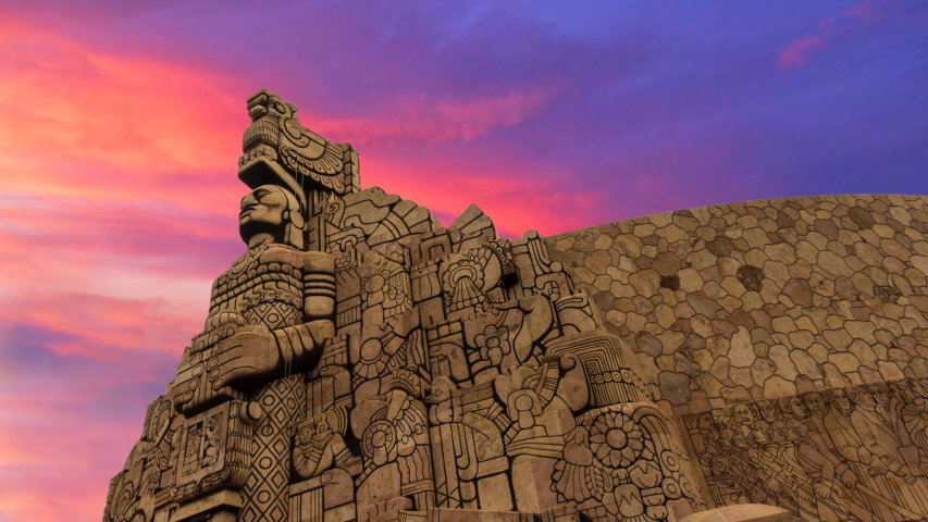 Cinemagraph with push in of the Monument to the Homeland on the Paseo de Montejo in Merida, Yucatan, Mexico at sunrise.
