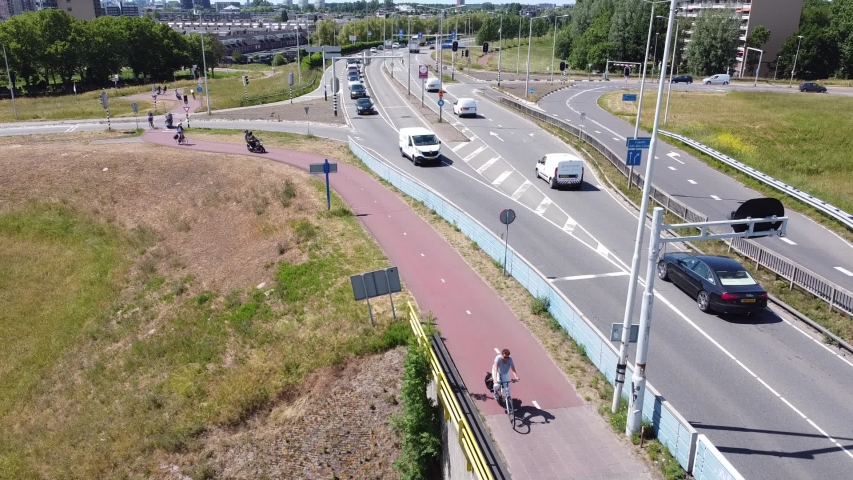 Intersection between Rotterdam, Cappelle A/D IJssel and Krimpen A/D IJssel. It is next to the bridge af Krimpen A/D IJssel