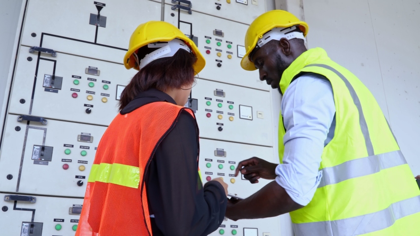 Electrical Engineers Checking Control Panel 스톡 동영상 비디오(100% 로열티 프리) 1058161690 | Shutterstock