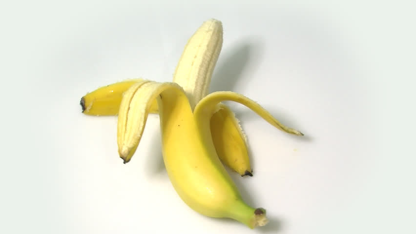 rotating peeled banana