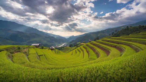 4K Timelapse of Sunset over Terraced rice fields, Mu Cang Chai, Yen Bai, Vietnam