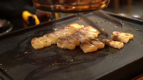 grill pork on pan in Korean style