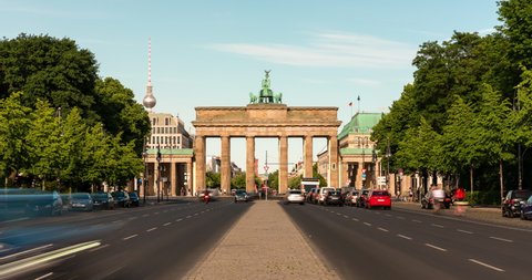 Time lapse of Brandenburge Gate at night in Berlin, Germany