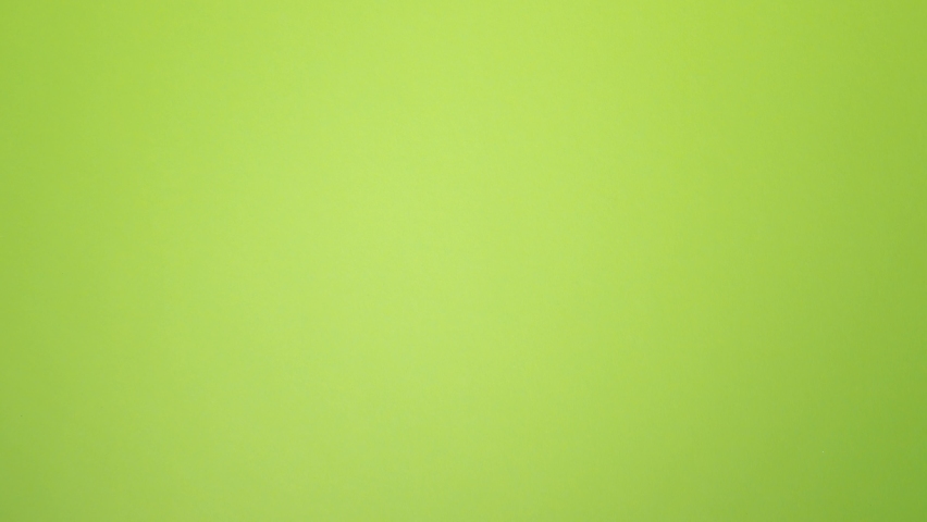 Many Questions on a green background - Stop Motion Animation - Note Paper - Idea	