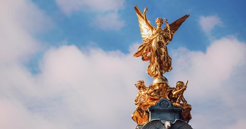 Timelapse  Moving Clouds of Victoria Memorial in Buckingham Palace Square, London, Uk