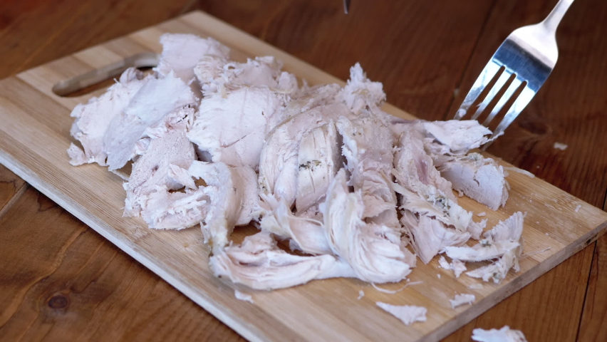 Woman Hand Cuts Cooked Chicken 스톡 동영상 비디오(100% 로열티 프리) 1059614033 | Shutterstock