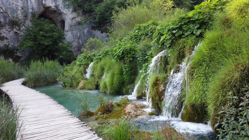 beautiful-lakes-and-water-at-plitvice-lakes-national-park-croatia