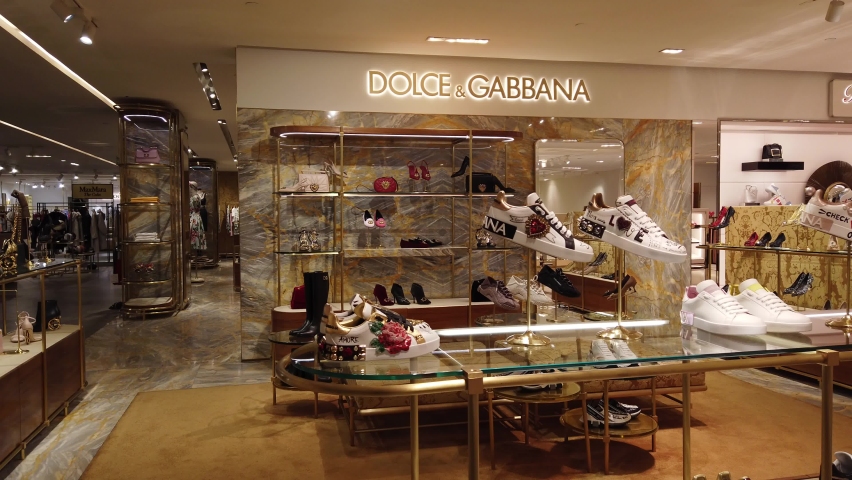 dolce gabbana factory outlet milano