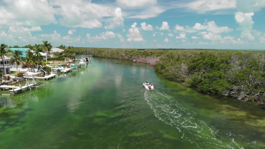 view drone Sailing the mangroves, Key Largo 