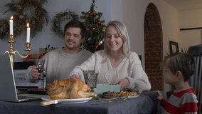 Family have Christmas dinner in three without other family
