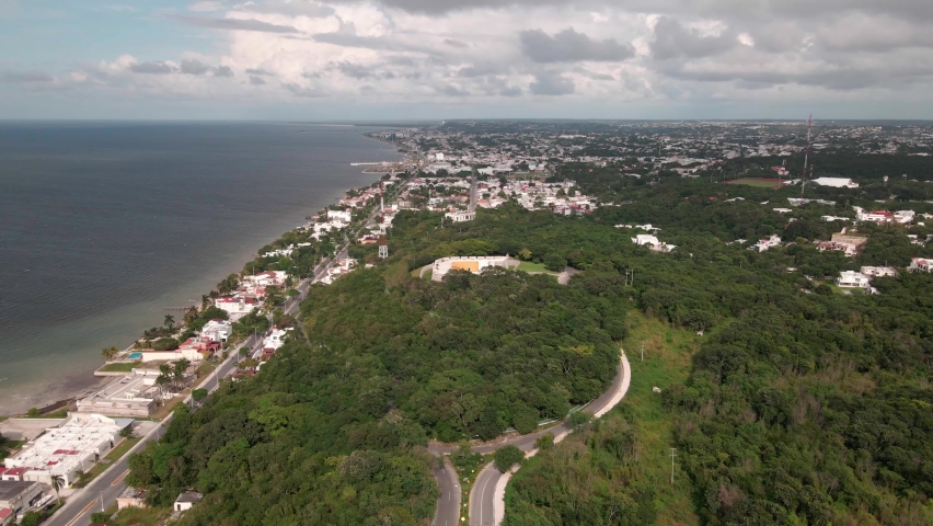 Landing in Campeche in fron of the pirate Fuerte