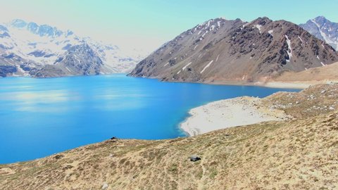 Lagoon Black is a lagoon located in the commune of San José de Maipo, Province of Cordillera, Metropolitan Region, Chile.
It is formed from the melting of the Andes and drains into the Yeso River.