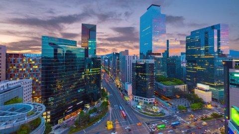 View traffic twilight of downtown at gangnam sqare in seoul city south korea (time lapse 4k)