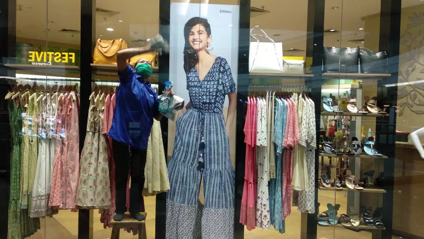 phoenix mall dress shop