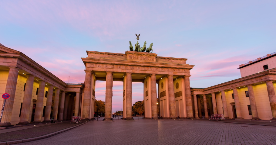 Night to day hyper lapse of the Brandenburg gate in Berlin, Germany, sunrise in 4k