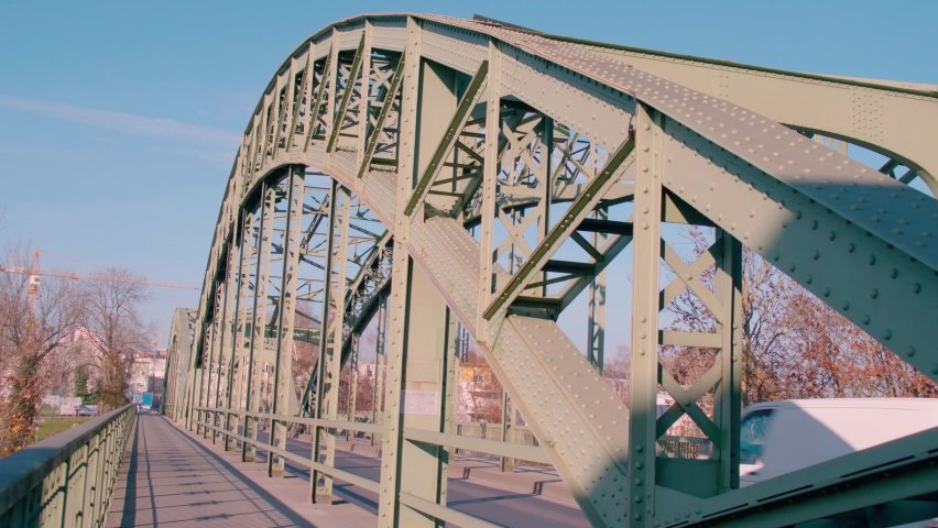 timelapse of Traunbrücke Wels Thalheim