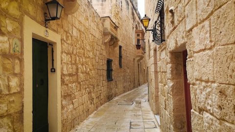 Walk in the old city of Mdina, Malta