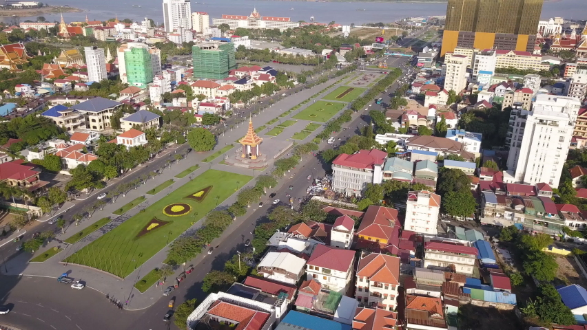 4K DRONE STATUE OF KING FATHER NORODOM SIHANOUK IN PHNOM PENH, CAMBODIA