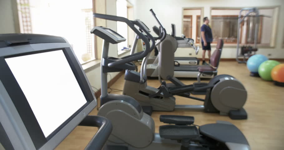 exercise machine with screen