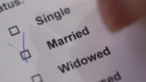 Close testing. Close testing. Close testing. Надпись cloze. Shatterline 2022.